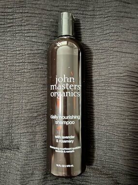 John Masters Organic Daily Nourishing Shampoo with Lavendat & Rosemary